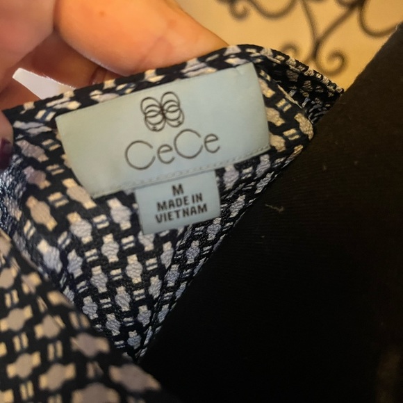 NWOT CeCe Black and White Patterned Blouse - Picture 3 of 3